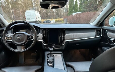 Volvo S90 II рестайлинг, 2021 год, 4 250 000 рублей, 6 фотография