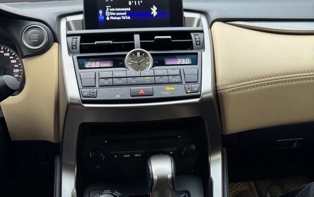 Lexus NX I, 2017 год, 2 950 000 рублей, 14 фотография