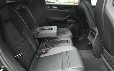 Porsche Cayenne III, 2025 год, 18 699 000 рублей, 19 фотография