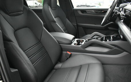 Porsche Cayenne III, 2025 год, 18 699 000 рублей, 18 фотография