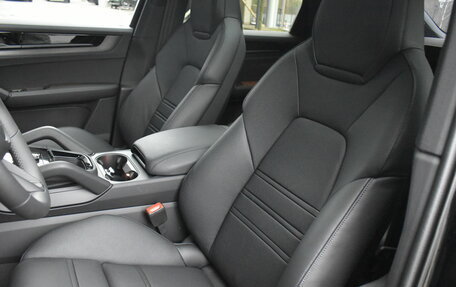 Porsche Cayenne III, 2025 год, 18 699 000 рублей, 16 фотография