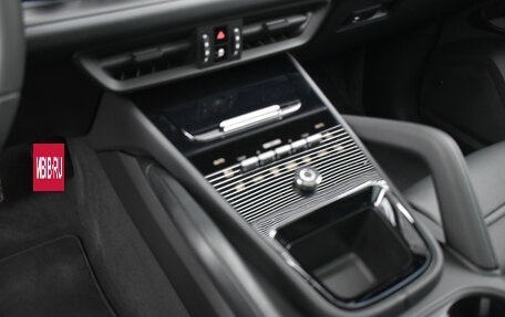 Porsche Cayenne III, 2025 год, 18 699 000 рублей, 23 фотография