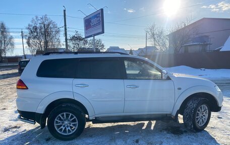 Mitsubishi Pajero Sport II рестайлинг, 2013 год, 1 800 000 рублей, 4 фотография