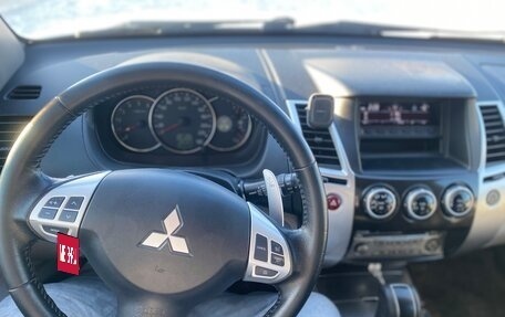 Mitsubishi Pajero Sport II рестайлинг, 2013 год, 1 800 000 рублей, 9 фотография