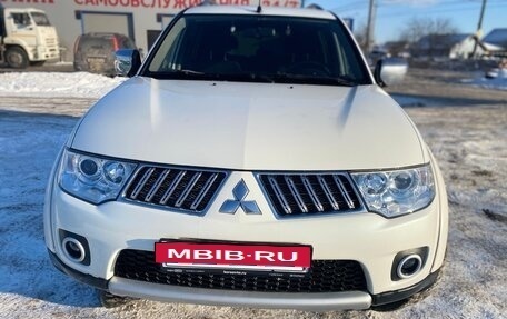 Mitsubishi Pajero Sport II рестайлинг, 2013 год, 1 800 000 рублей, 2 фотография