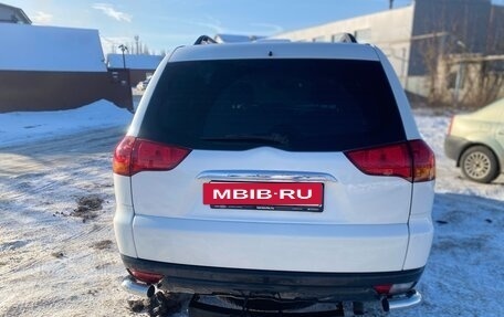 Mitsubishi Pajero Sport II рестайлинг, 2013 год, 1 800 000 рублей, 6 фотография