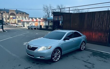 Toyota Camry, 2006 год, 680 000 рублей, 2 фотография