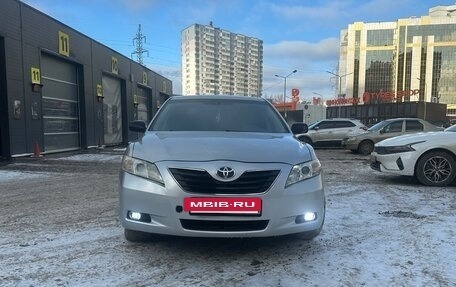 Toyota Camry, 2006 год, 680 000 рублей, 7 фотография