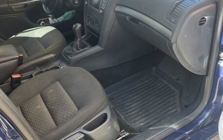 Skoda Octavia, 2011 год, 375 000 рублей, 24 фотография