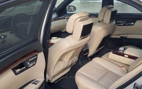 Mercedes-Benz S-Класс, 2006 год, 1 400 000 рублей, 9 фотография