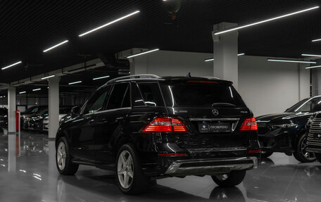 Mercedes-Benz M-Класс, 2014 год, 2 800 000 рублей, 4 фотография