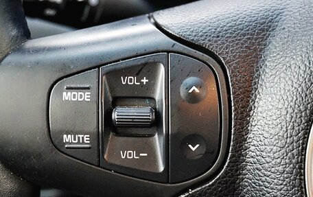 KIA Carens III (RP), 2016 год, 1 270 000 рублей, 13 фотография