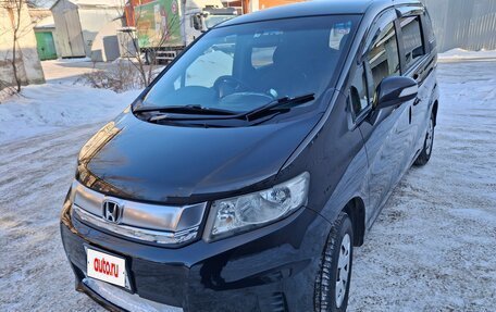 Honda Freed I, 2015 год, 1 050 000 рублей, 11 фотография