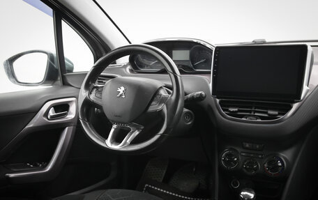 Peugeot 2008 II, 2014 год, 620 000 рублей, 12 фотография