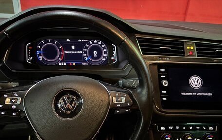 Volkswagen Tiguan II, 2020 год, 2 500 000 рублей, 2 фотография