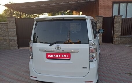 Toyota Voxy II, 2008 год, 1 130 000 рублей, 3 фотография