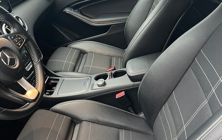 Mercedes-Benz A-Класс, 2016 год, 2 000 000 рублей, 8 фотография