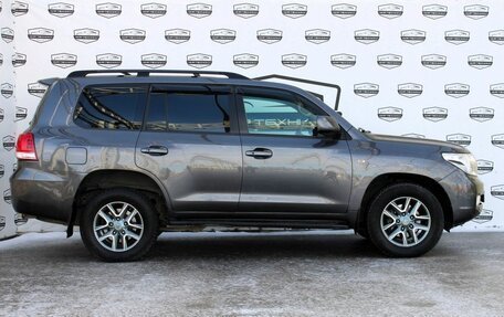 Toyota Land Cruiser 200, 2010 год, 3 150 000 рублей, 9 фотография