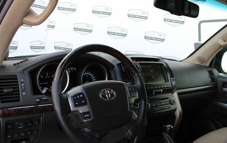 Toyota Land Cruiser 200, 2010 год, 3 150 000 рублей, 11 фотография