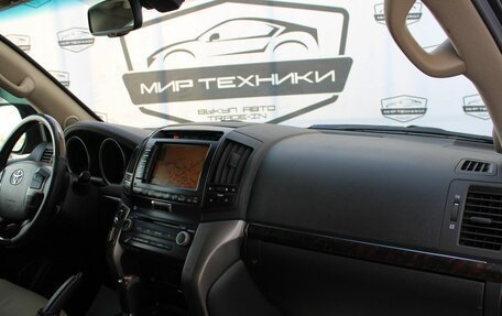 Toyota Land Cruiser 200, 2010 год, 3 150 000 рублей, 13 фотография