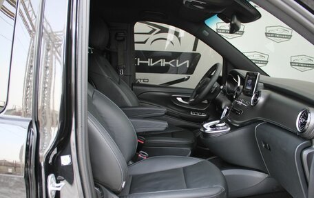 Mercedes-Benz V-Класс, 2019 год, 5 900 000 рублей, 19 фотография