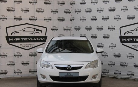 Opel Astra J, 2011 год, 730 000 рублей, 3 фотография