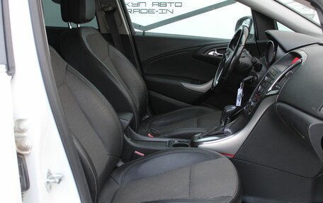 Opel Astra J, 2011 год, 730 000 рублей, 17 фотография