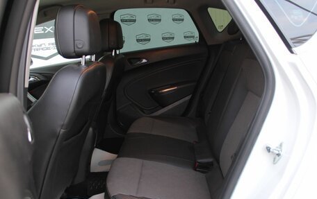 Opel Astra J, 2011 год, 730 000 рублей, 18 фотография