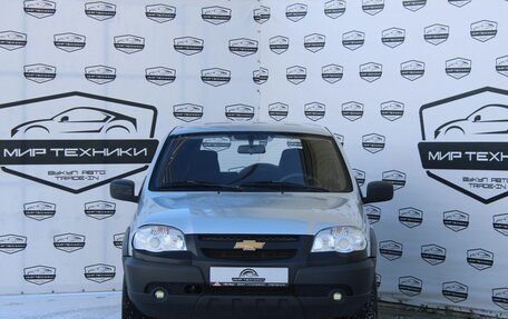 Chevrolet Niva I рестайлинг, 2012 год, 595 000 рублей, 3 фотография