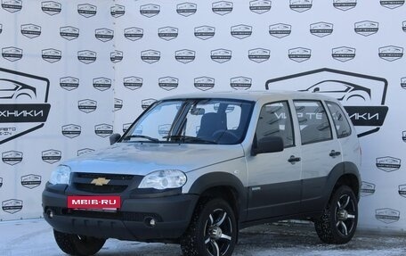 Chevrolet Niva I рестайлинг, 2012 год, 595 000 рублей, 2 фотография