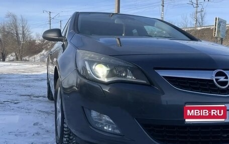 Opel Astra J, 2011 год, 750 000 рублей, 10 фотография
