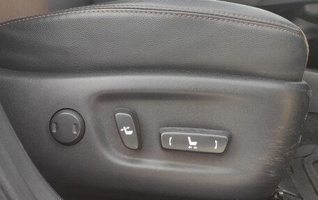 Toyota Prius, 2013 год, 1 150 000 рублей, 7 фотография