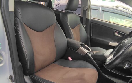 Toyota Prius, 2013 год, 1 150 000 рублей, 8 фотография