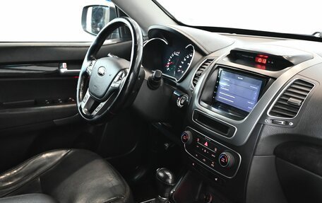 KIA Sorento II рестайлинг, 2013 год, 1 710 000 рублей, 13 фотография