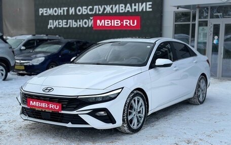 Hyundai Elantra, 2023 год, 1 970 000 рублей, 3 фотография