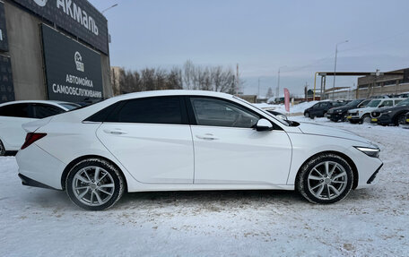 Hyundai Elantra, 2023 год, 1 970 000 рублей, 8 фотография