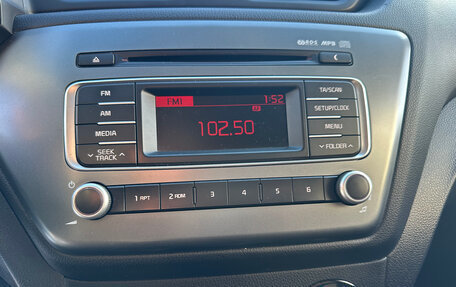 KIA Rio III рестайлинг, 2015 год, 950 000 рублей, 18 фотография