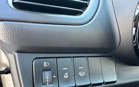 KIA Rio III рестайлинг, 2015 год, 950 000 рублей, 22 фотография