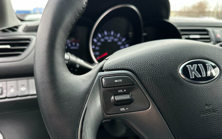 KIA Rio III рестайлинг, 2015 год, 994 990 рублей, 18 фотография