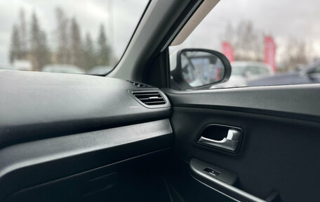 KIA Rio III рестайлинг, 2015 год, 994 990 рублей, 23 фотография