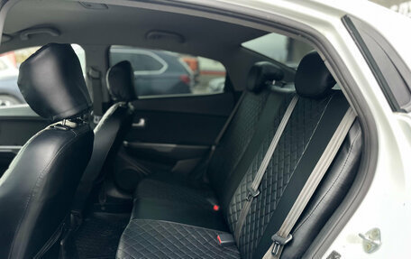 KIA Rio III рестайлинг, 2015 год, 994 990 рублей, 25 фотография