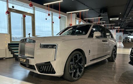 Rolls-Royce Cullinan, 2025 год, 69 000 000 рублей, 15 фотография