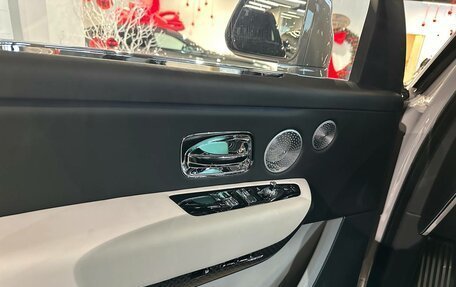 Rolls-Royce Cullinan, 2025 год, 69 000 000 рублей, 24 фотография