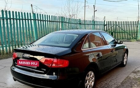 Audi A4, 2011 год, 1 050 000 рублей, 2 фотография