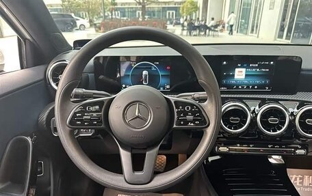 Mercedes-Benz A-Класс, 2022 год, 2 050 000 рублей, 15 фотография