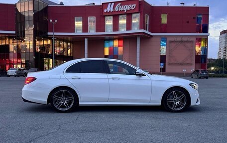 Mercedes-Benz E-Класс, 2018 год, 3 200 000 рублей, 8 фотография