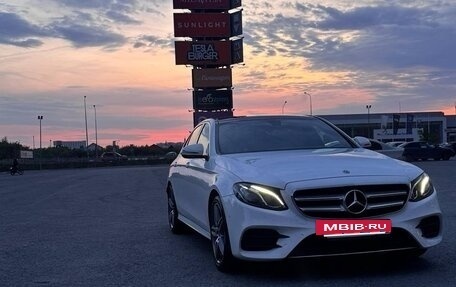 Mercedes-Benz E-Класс, 2018 год, 3 200 000 рублей, 7 фотография