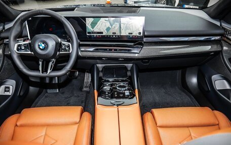 BMW 5 серия, 2025 год, 13 900 000 рублей, 11 фотография