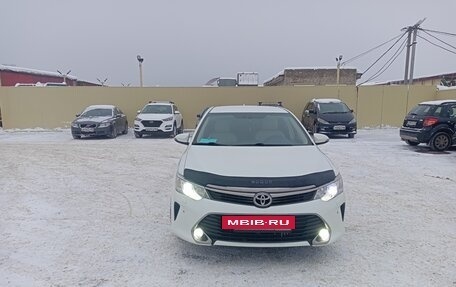 Toyota Camry, 2015 год, 1 450 000 рублей, 2 фотография