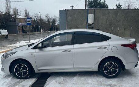 Hyundai Solaris II рестайлинг, 2017 год, 1 350 000 рублей, 11 фотография